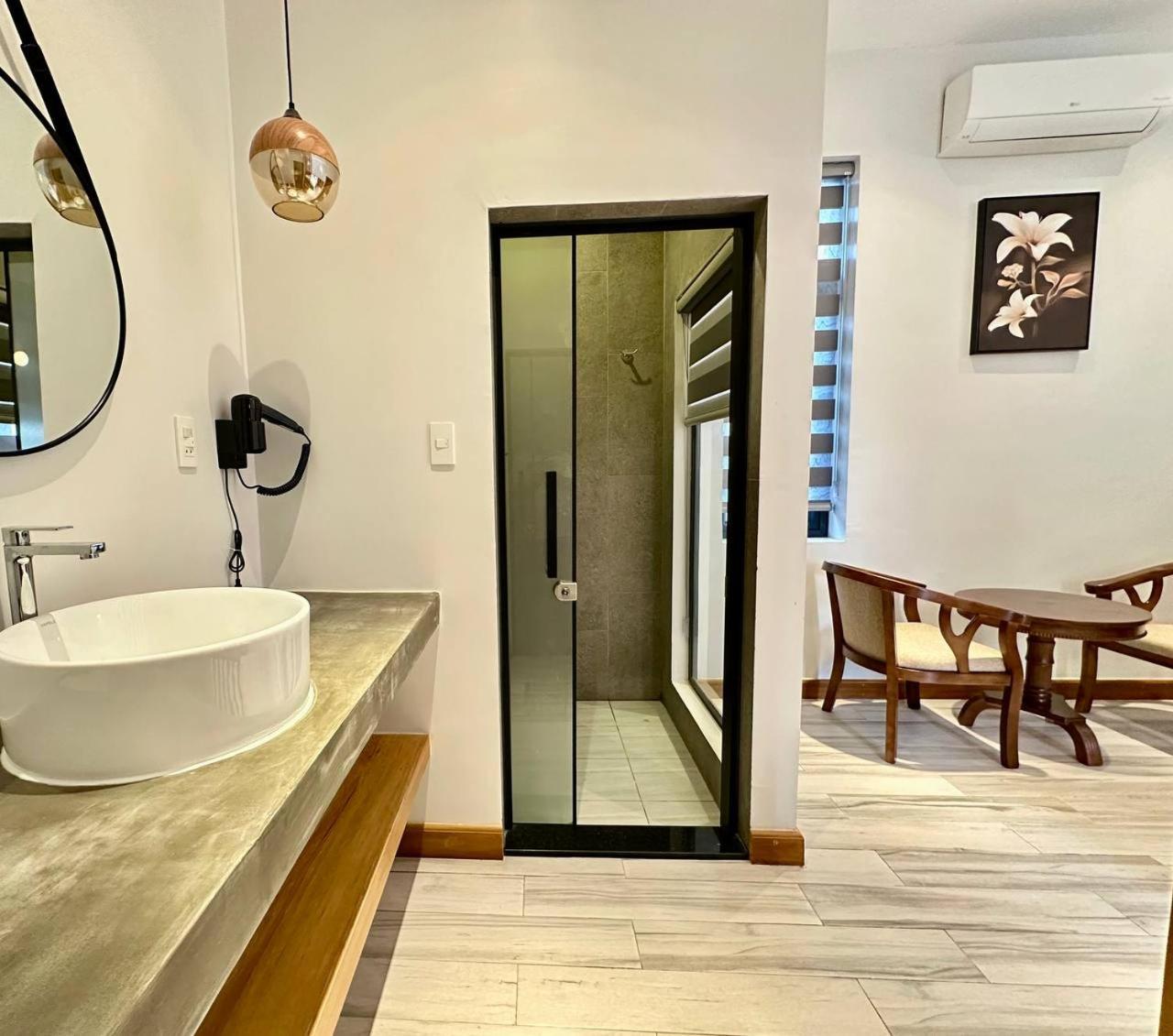 The R&B Boutique Hotell Kampot Eksteriør bilde